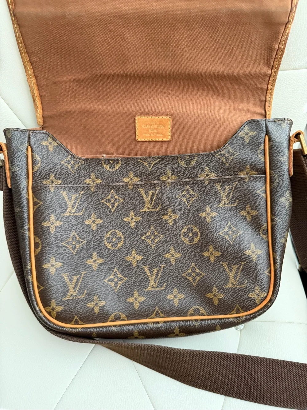 Vintage Louis Vuitton monogram bosphore messenger bag